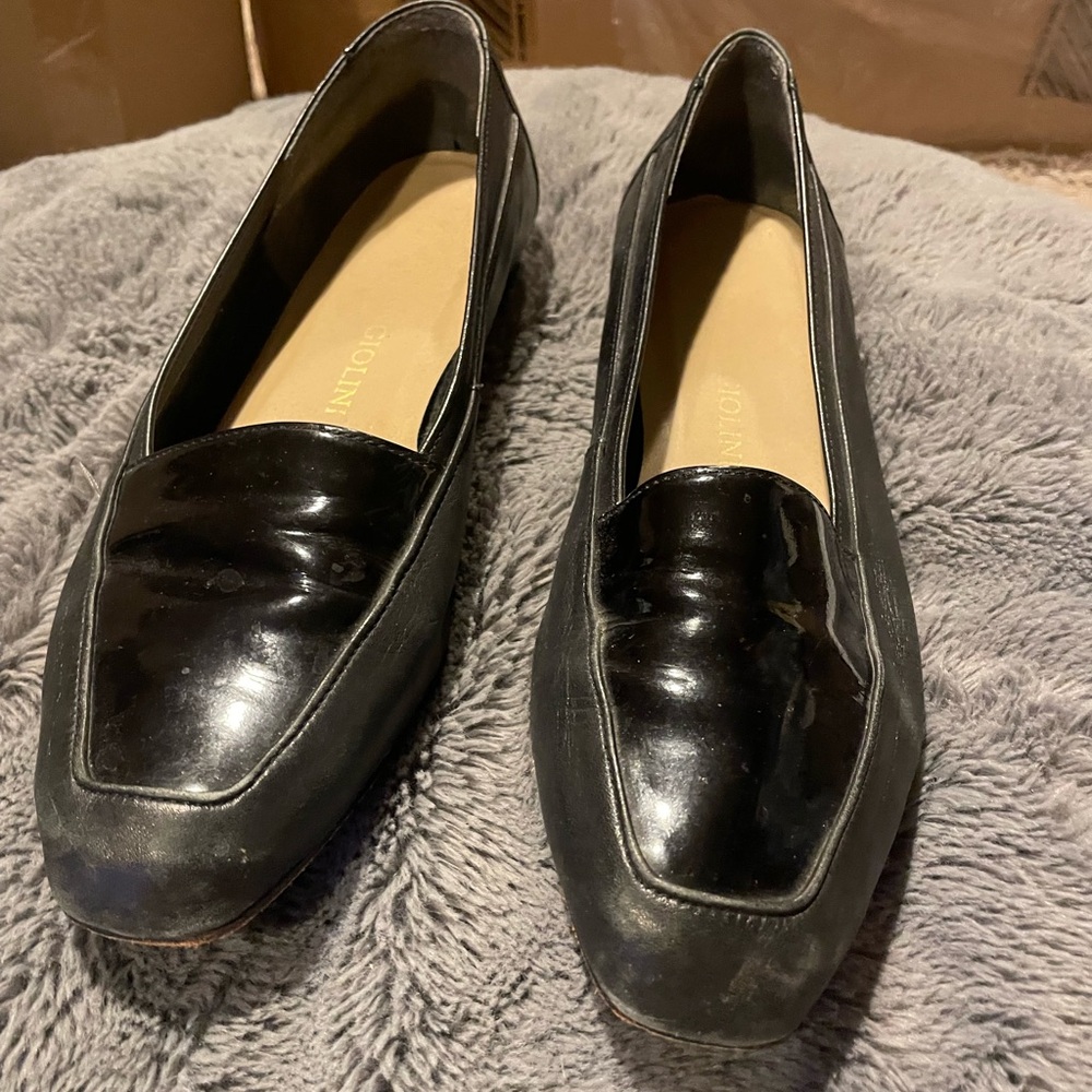 Johnston & Murphy Shiny Black Women's Flats